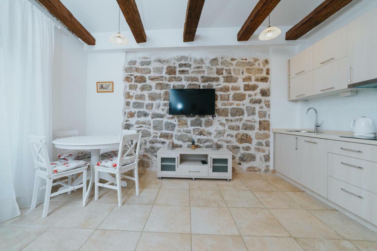 Apartments Trifunovic Old Town Budva Eksteriør billede